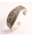 Elegant cuff bracelet